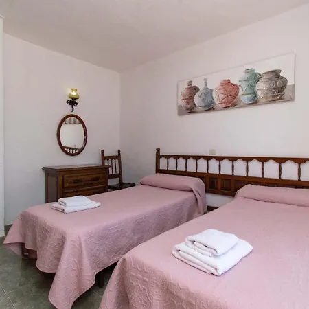 Floritas 20 - Two Bed Apartamento Playa de las Americas (Tenerife)